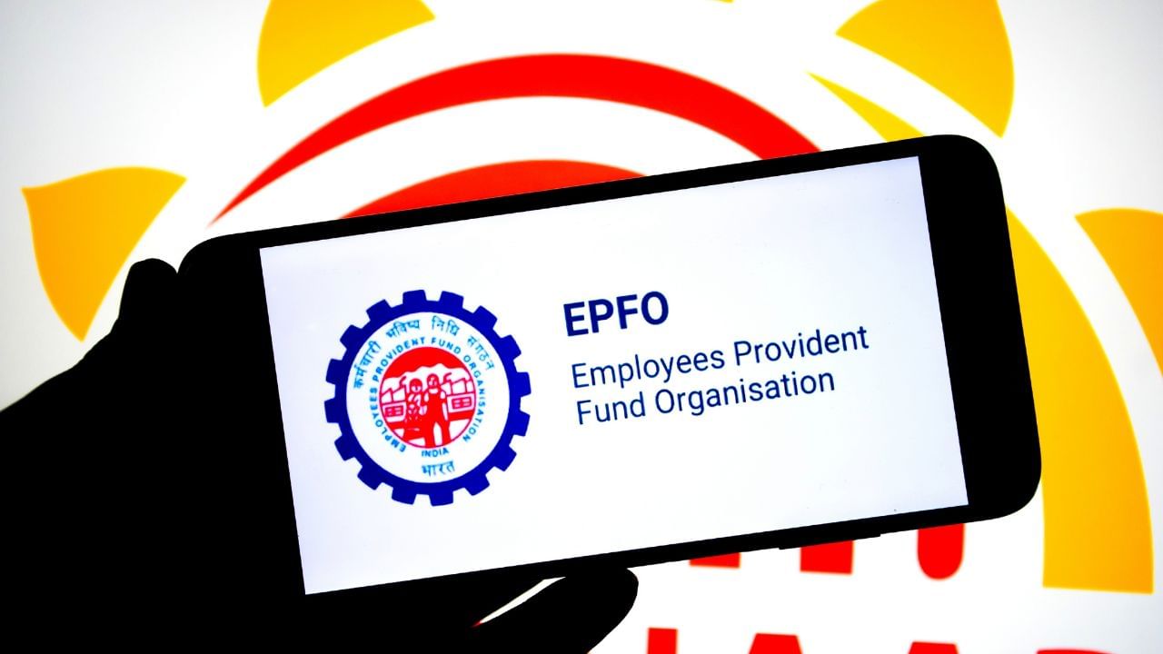 EPFO-2.jpg পিএফ অ্যাকাউন্ট রয়েছে? গুনে নিন! কেন্দ্র