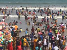 Digha: তিল ধারণের জায়গা নেই দিঘায়! চড়চড়িয়ে বাড়ছে হোটেলের দাম, কড়া পদক্ষেপের আশ্বাস জেলাশাসকের