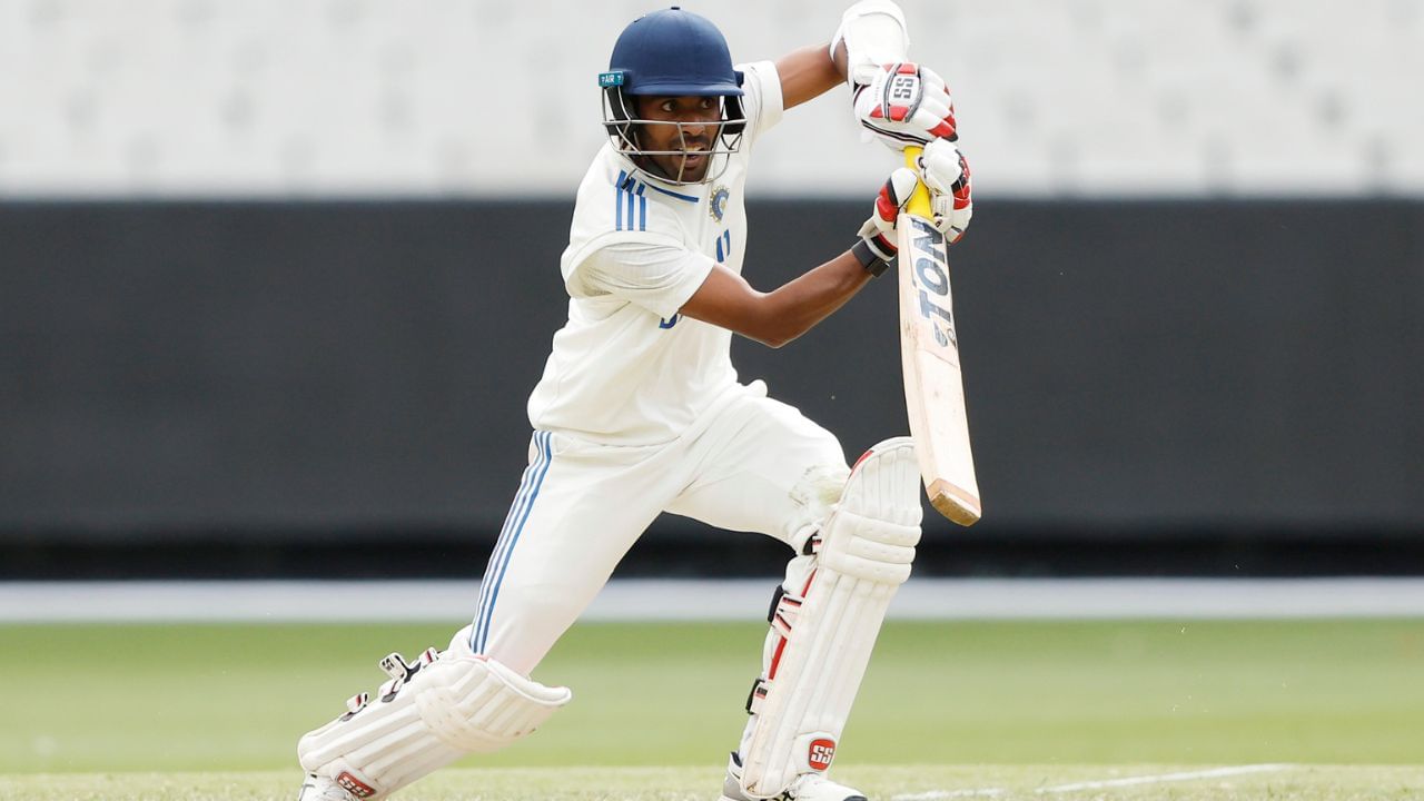 India-A-captain-Abhimanyu-Easwaran-and-KL-Rahul-Khaleel-Ahmed-Shines-against-England-Lions-in-2nd-Un.jpeg রাহুলের হাফসেঞ্চুরি, জ্বলল ক্যাপ্টেন অভিমন্যুর ব্যাটও; চারে